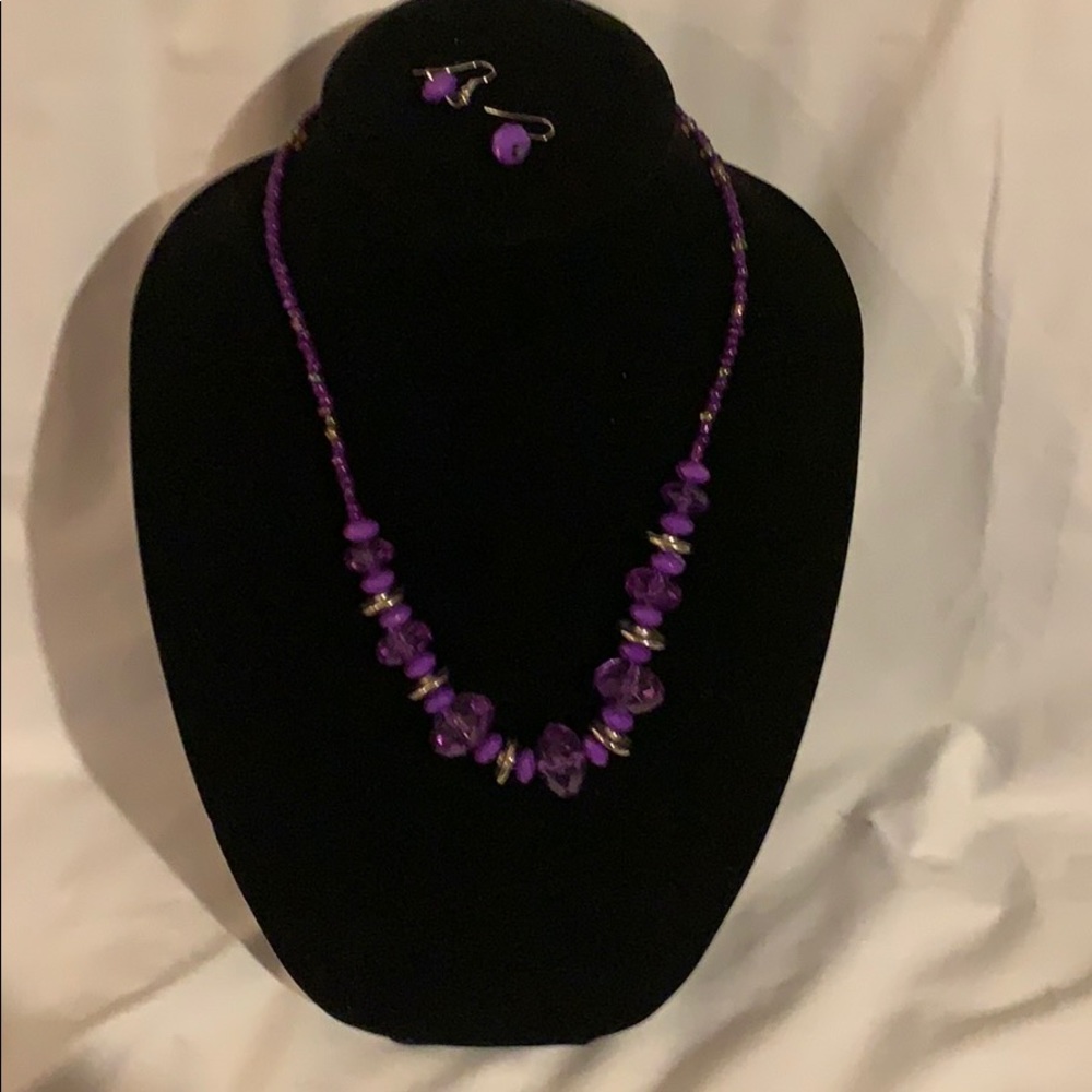 18 inch purple beaded necklace
